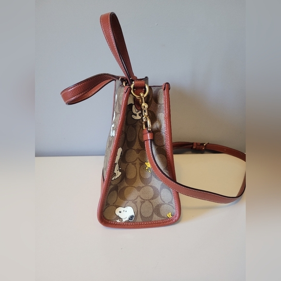 Coach X Peanuts Dempsey Carryall, BNWOT - Picture 6 of 11